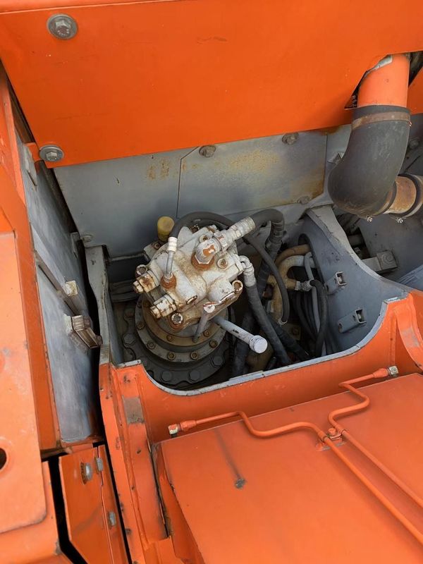 هیتاچی در انبار 90 درصد استفاده شده هیتاچی ZX135us حفاری, هیتاچی ZX135us ZX120-6 ZX240-3g با قیمت ارزان برای فروش در شانگهای