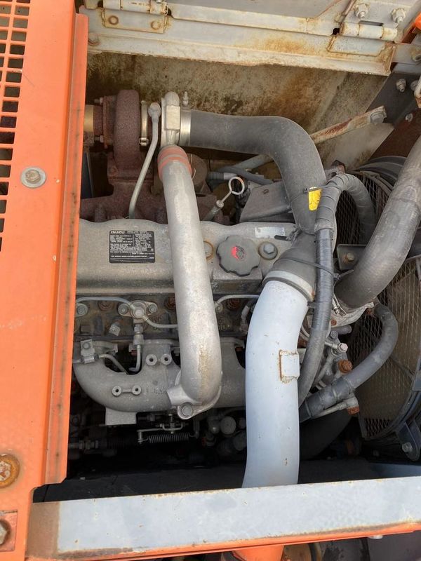 هیتاچی در انبار 90 درصد استفاده شده هیتاچی ZX135us حفاری, هیتاچی ZX135us ZX120-6 ZX240-3g با قیمت ارزان برای فروش در شانگهای