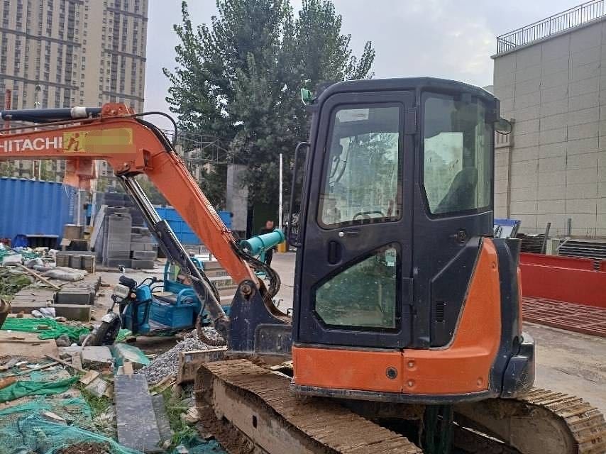 هيتاشي ZX55 دست دوم کاوشگر اصلی ژاپن/ استفاده شده هيتاشي ZX55 ZX40 ZX60 کاوشگر برای فروش حالت خوب کار در شانگ