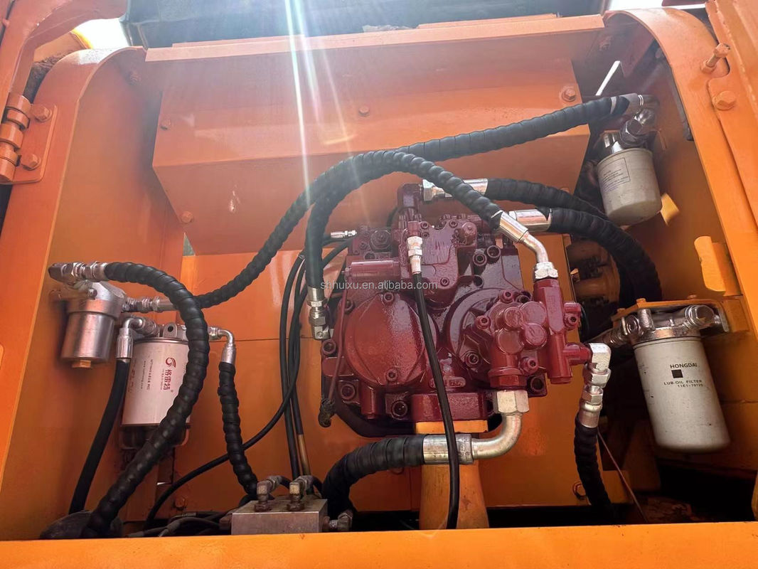 ماشین حفاری چرخ دار هائیوندای 210W 21T دست دوم برای فروش