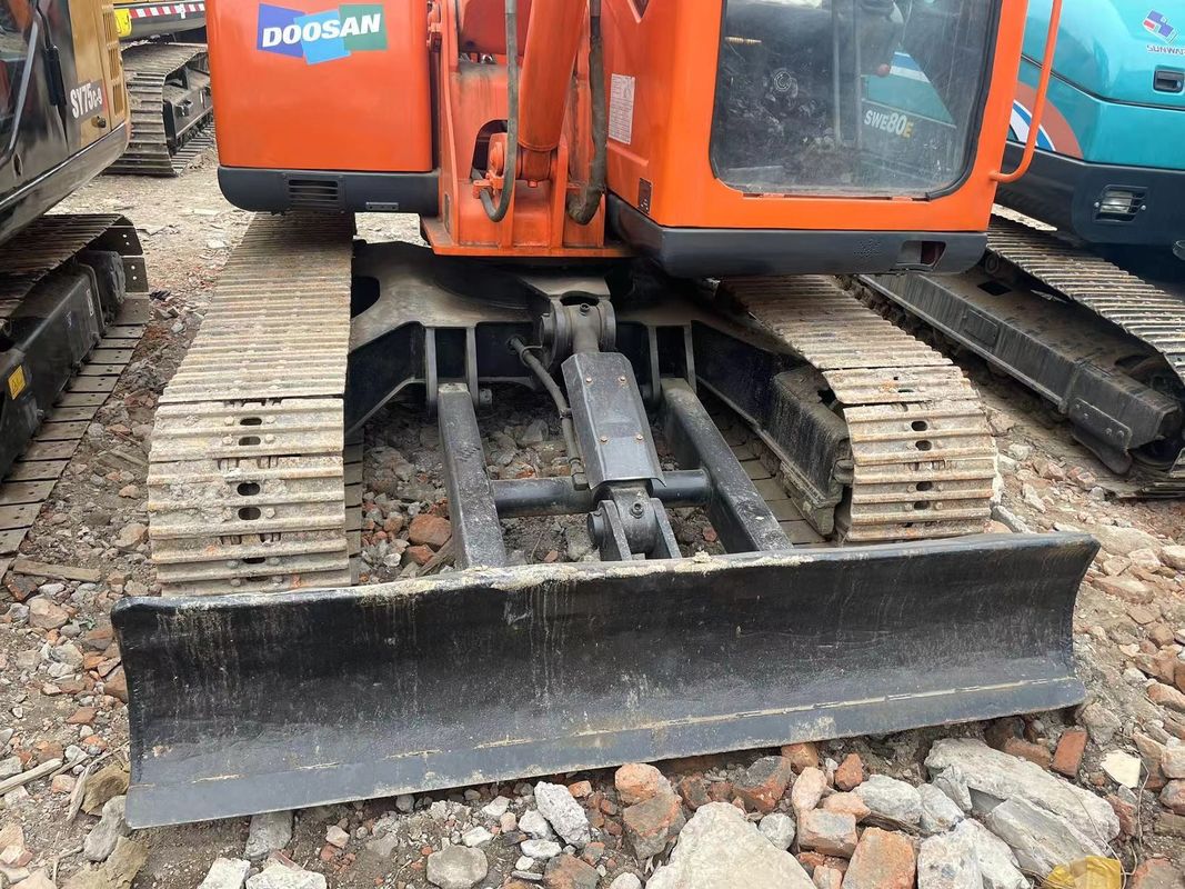 عملکرد خوب حفاری Doosan DX75 حفاری کوچک استفاده شده ماشین آلات 6 تن حفاری فروش برای مینی بهترین حفاری