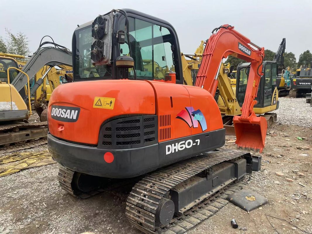 فروش جدید خوب حفاری دست دوم Doosan DX60 حفاری استفاده شده خزنده حفاری Doosan DH60 قیمت کارخانه در فروش