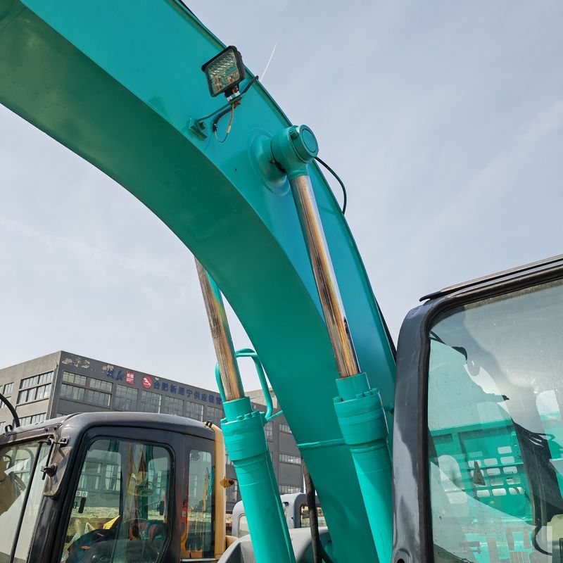 0.7m3 ظرفیت سطل 13 تن رنگ آبی حفاری دست دوم Kobelco Sk 135