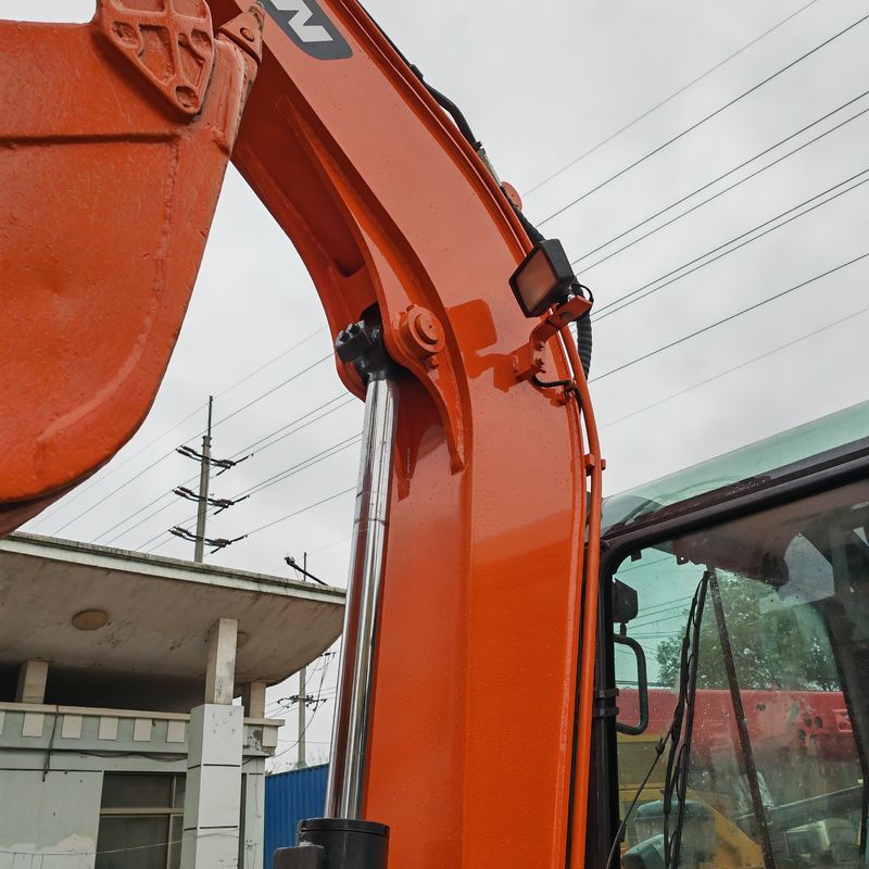 ميني Excavator دوسان استفاده شده Dx55 دست دوم ميني Digger رنگ اصلی