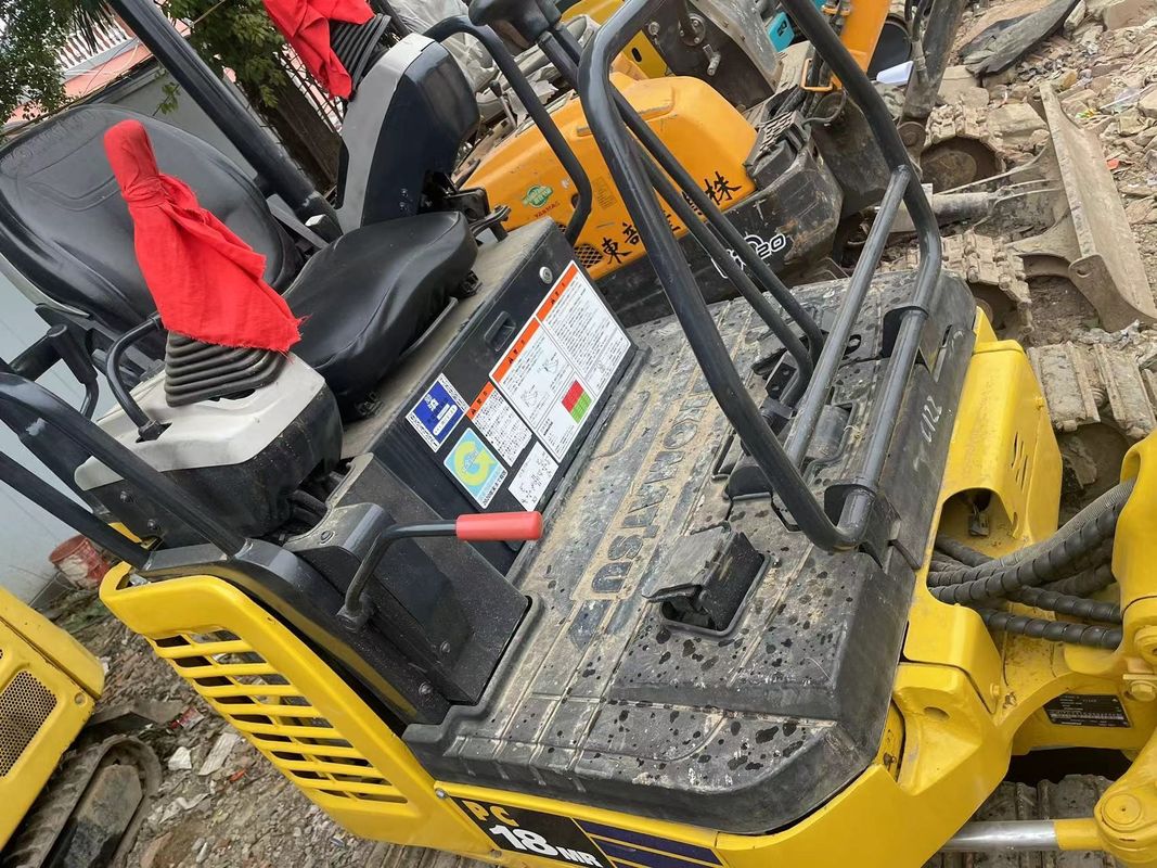 مینی حفاری استفاده شده Komatsu PC18 حفاری کوچک ماشین آلات استفاده شده مینی حفاری استفاده شده حفاری دست دوم برای فروش