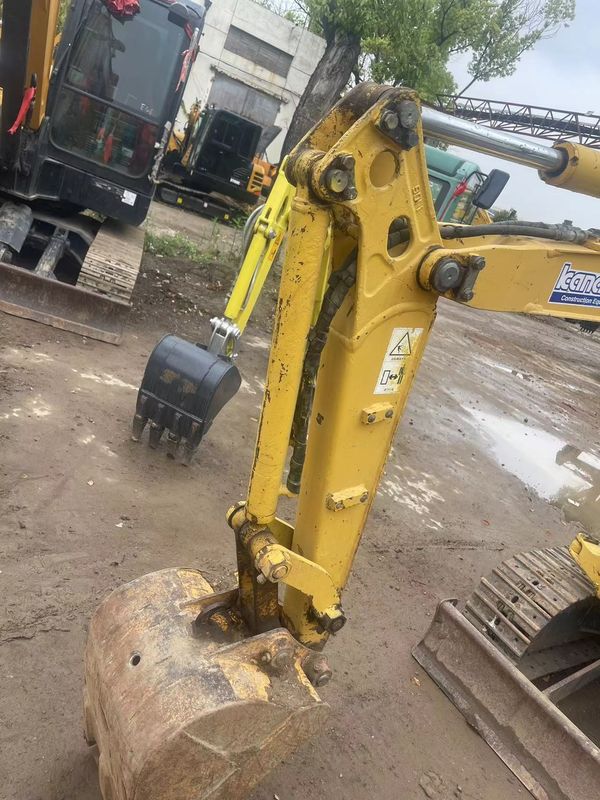قیمت پایین در سهام کاوشگر خزنده Komatsu PC20 با کابین حفاری دست دوم ژاپن استفاده شده Komatsu کاوشگر خزنده هیدرولیک استفاده شده