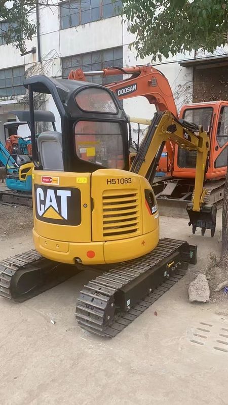 حفاری پیاده استفاده شده CAT302.5 بدون رانندگی کابین حفاری دست دوم حفاری های کوچک برای فروش فروش حفاری های کوچک استفاده شده