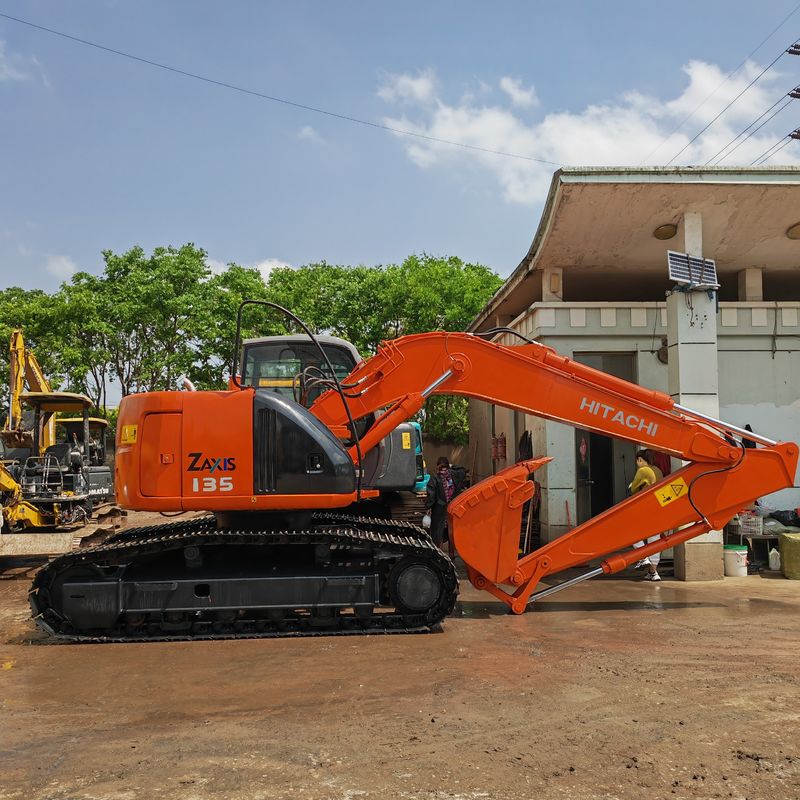 هیتاچی در انبار 90 درصد دست دوم هیتاچی zx135 / استفاده شده حفاری خزنده هیتاچی zx135 برای فروش