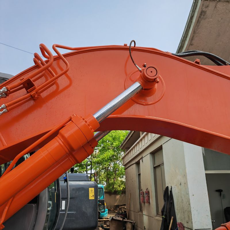 هیتاچی در انبار 90 درصد دست دوم هیتاچی zx135 / استفاده شده حفاری خزنده هیتاچی zx135 برای فروش