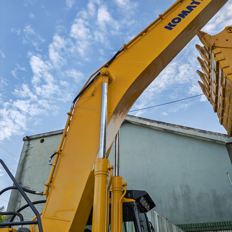 قدرت حفاری بالا استفاده شده کاوشگر کاوشگر کاماتسو PC400، مینی کاوشگر دست دوم PC400-7 برای فروش