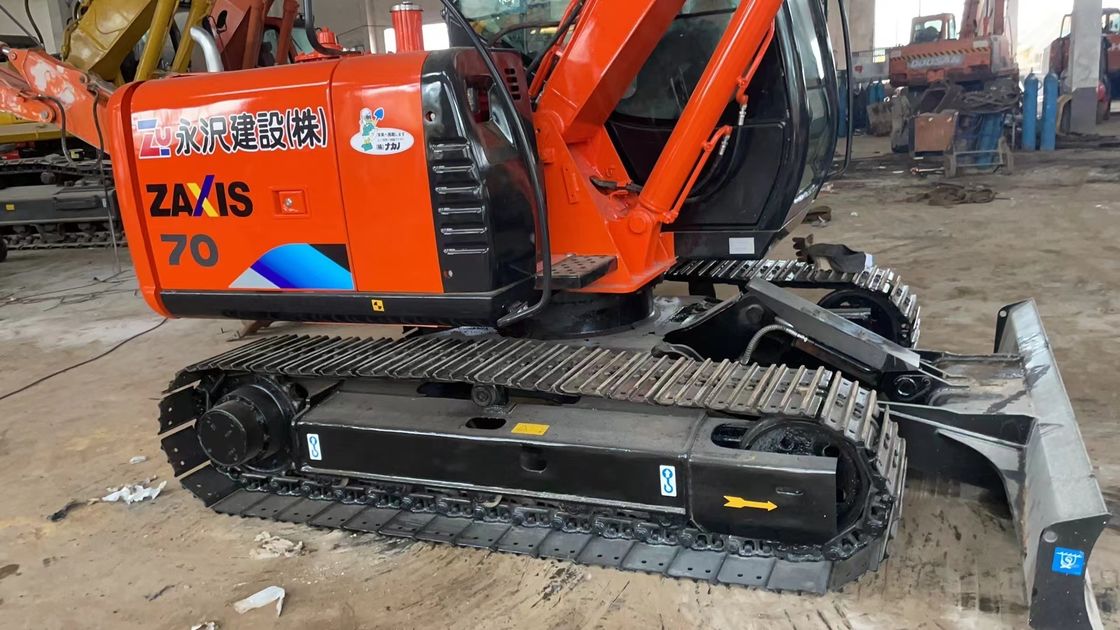 هیتاچی در انبار حالت خوب حفاری استفاده شده هیتاچی zx70/ دست دوم حالت خوب هیتاچی zx70