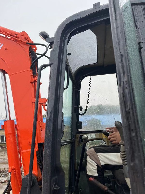 5500kg مینی حفاری استفاده شده Hitachi Zx50u حفاری دست دوم رنگ اصلی