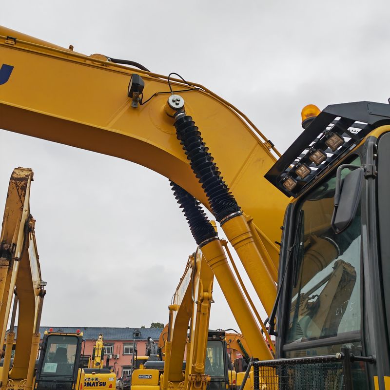 کاوشگر دست دوم KOMATSU240-8LC کیفیت بالا CAVATOR KOMATSU PC240-8 قیمت پایین در فروش