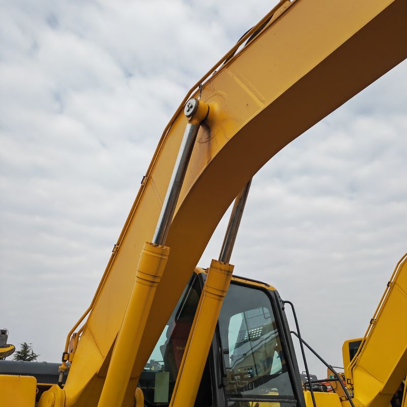 رنگ اصلی استفاده شده حفاری komatsu pc240-8/ موتور قدرت بالا استفاده شده komatsu pc240-8