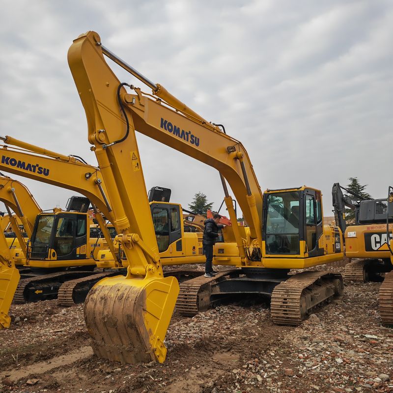 در انبار کاوشگر بزرگ استفاده شده KOMATSU PC220-8/New Arrival Second Hand KOMATSU PC220-8