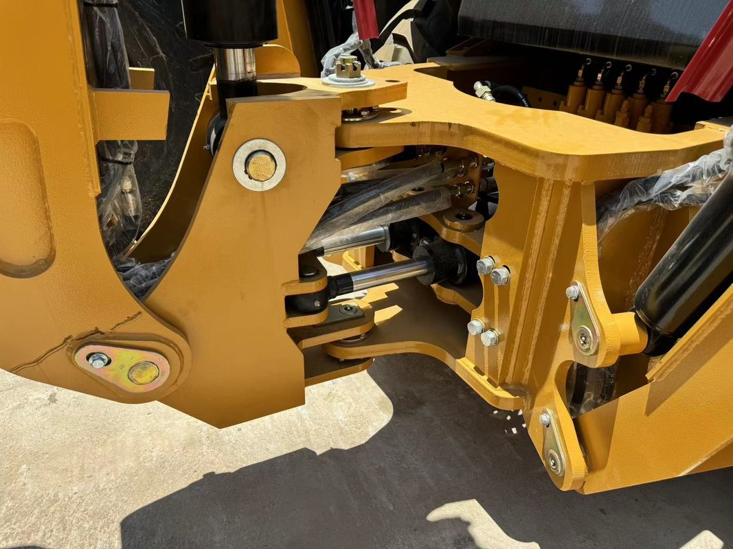 کاوشگر استفاده شده Caterpillar CAT420F کاوشگر پشت سر مشغول در هر دو طرف / دست دوم موتور تراکتور ژاپن در وضعیت خوب
